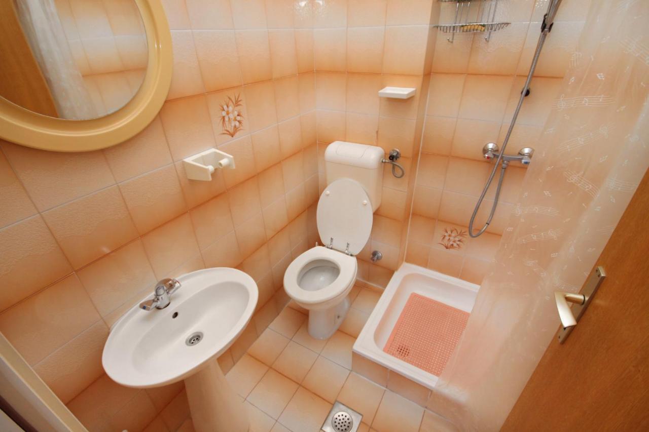 Apartments With A Parking Space Rabac, Labin - 2340 Ngoại thất bức ảnh